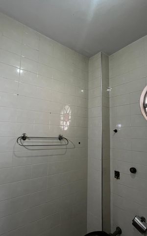 Casa para alugar com 404m², 5 quartos e 4 vagasBanheiro 3