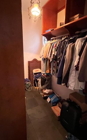 Casa para alugar com 404m², 5 quartos e 4 vagasCloset