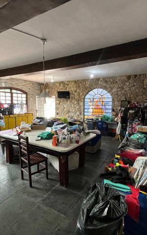 Casa para alugar com 404m², 5 quartos e 4 vagasSala