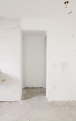 Apartamento à venda com 34m², 2 quartos e sem vaga Apartamento à venda com 34m², 2 quartos e sem vagaSala/Cozinha