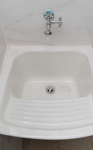 Apartamento à venda com 36m², 2 quartos e sem vaga Apartamento à venda com 36m², 2 quartos e sem vagaCozinha e área de serviço