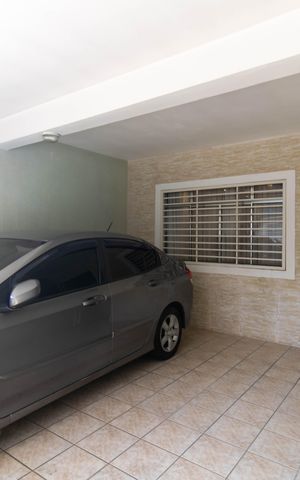 Casa à venda com 229m², 3 quartos e 2 vagas Casa à venda com 229m², 3 quartos e 2 vagasGaragem