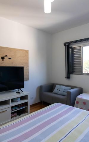 Casa à venda com 229m², 3 quartos e 2 vagas Casa à venda com 229m², 3 quartos e 2 vagasQuarto 2