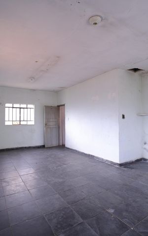 Casa à venda com 265m², 5 quartos e 2 vagasÁrea comum - Salão de festas
