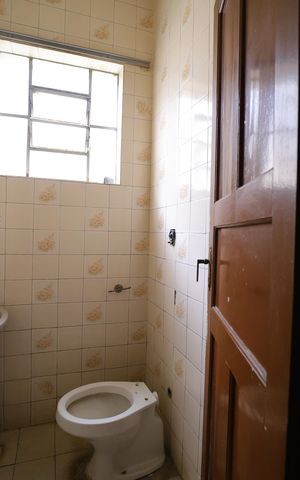 Casa à venda com 265m², 5 quartos e 2 vagasLavabo