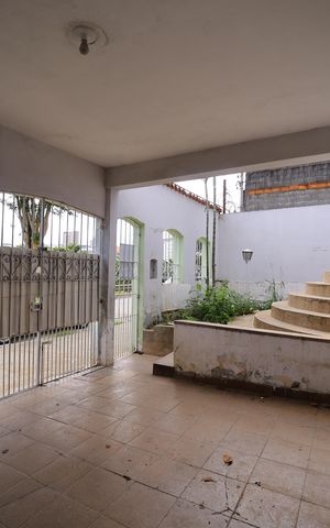 Casa à venda com 265m², 5 quartos e 2 vagasGaragem