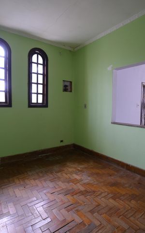 Casa à venda com 265m², 5 quartos e 2 vagasSala de TV