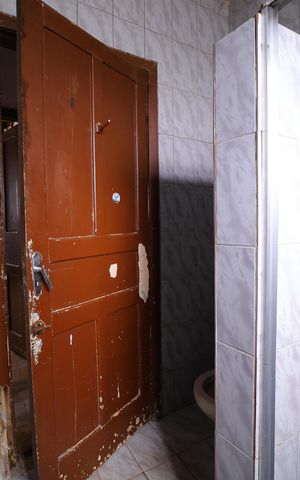 Casa à venda com 265m², 5 quartos e 2 vagasBanheiro