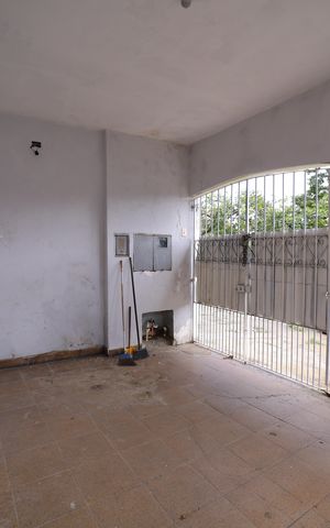 Casa à venda com 265m², 5 quartos e 2 vagasGaragem