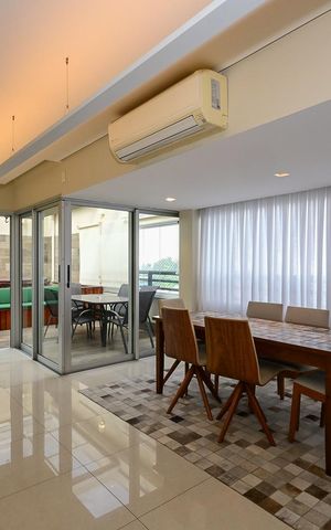 Apartamento à venda com 343m², 4 quartos e 4 vagasSala de Jantar da Cobertura