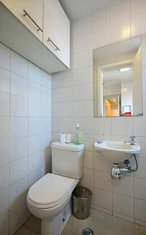 Apartamento à venda com 343m², 4 quartos e 4 vagasBanheiro de Serviço