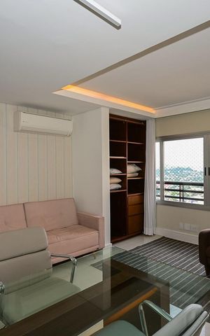 Apartamento à venda com 343m², 4 quartos e 4 vagasEscritório/Quarto da Cobertura