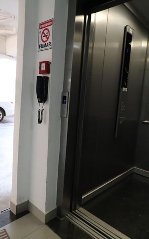 Apartamento para alugar com 67m², 2 quartos e 1 vagaElevador