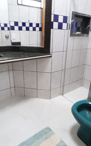 Casa para alugar com 250m², 3 quartos e 5 vagasBanheiro do Quarto 2