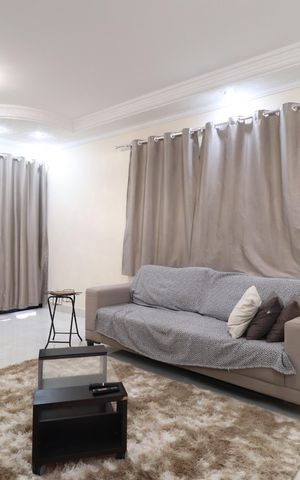 Casa para alugar com 250m², 3 quartos e 5 vagasSala
