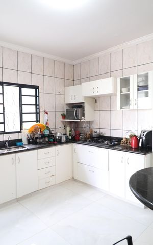 Casa para alugar com 250m², 3 quartos e 5 vagasCozinha