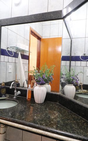 Casa para alugar com 250m², 3 quartos e 5 vagasBanheiro Social