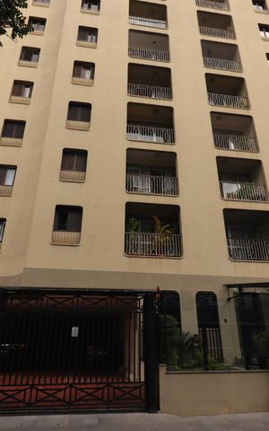 Apartamento à venda com 174m², 3 quartos e 2 vagasFachada