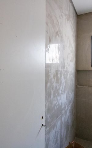 Casa à venda com 100m², 3 quartos e 4 vagas Casa à venda com 100m², 3 quartos e 4 vagasBanheiro do quarto 1