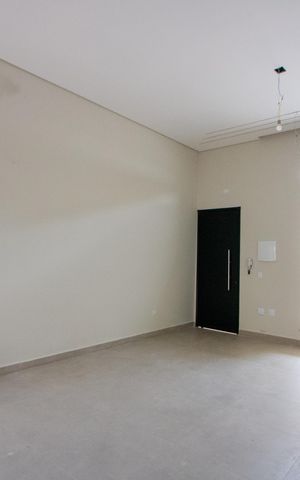 Casa à venda com 100m², 3 quartos e 4 vagasSala/Cozinha