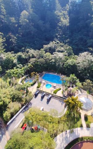 Apartamento à venda com 163m², 3 quartos e 3 vagas Apartamento à venda com 163m², 3 quartos e 3 vagasVaranda - Vista