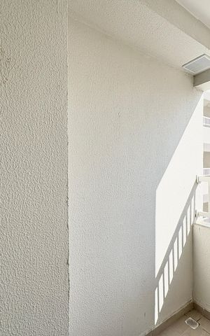 Apartamento à venda com 29m², 2 quartos e sem vaga Apartamento à venda com 29m², 2 quartos e sem vagaVaranda