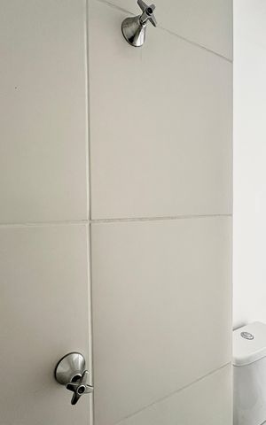Apartamento à venda com 29m², 2 quartos e sem vaga Apartamento à venda com 29m², 2 quartos e sem vagaBanheiro
