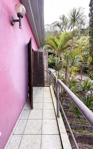 Casa à venda com 230m², 2 quartos e 2 vagas Casa à venda com 230m², 2 quartos e 2 vagasSacada da Suíte