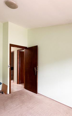 Casa à venda com 230m², 2 quartos e 2 vagas Casa à venda com 230m², 2 quartos e 2 vagasQuarto 1