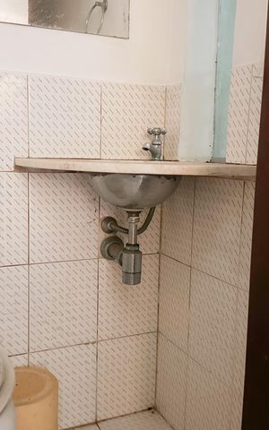 Casa à venda com 230m², 2 quartos e 2 vagas Casa à venda com 230m², 2 quartos e 2 vagasLavabo