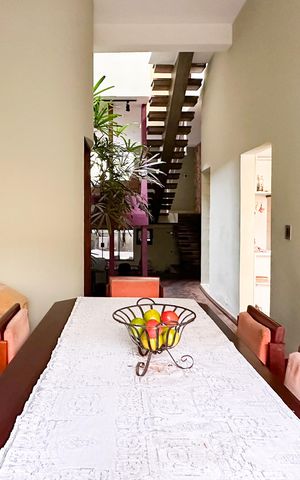 Casa à venda com 230m², 2 quartos e 2 vagas Casa à venda com 230m², 2 quartos e 2 vagasSala de Jantar
