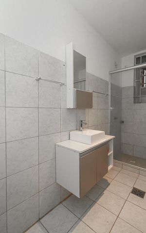 Apartamento para alugar com 129m², 3 quartos e sem vagaBanheiro