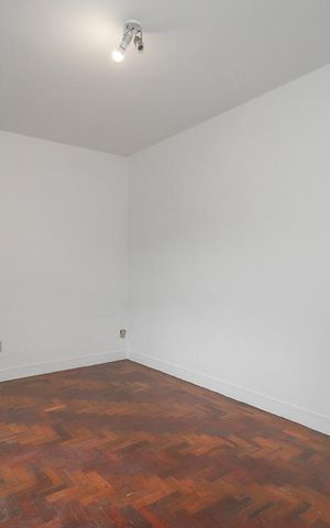 Apartamento para alugar com 129m², 3 quartos e sem vagaQuarto