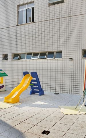Apartamento à venda com 120m², 4 quartos e 1 vaga Apartamento à venda com 120m², 4 quartos e 1 vagaÁrea comum - Playground