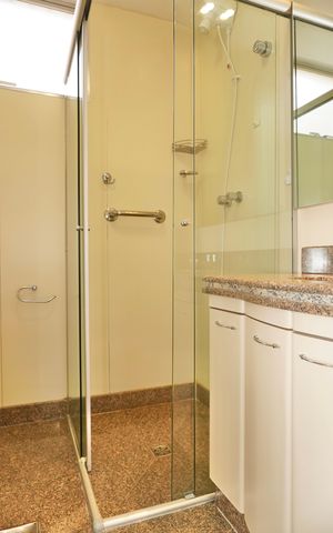 Apartamento à venda com 120m², 4 quartos e 1 vaga Apartamento à venda com 120m², 4 quartos e 1 vagaSuíte - Banheiro