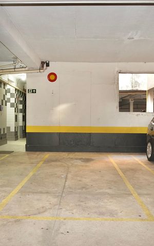 Apartamento à venda com 120m², 4 quartos e 1 vaga Apartamento à venda com 120m², 4 quartos e 1 vagaGaragem