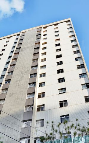 Apartamento à venda com 120m², 4 quartos e 1 vaga Apartamento à venda com 120m², 4 quartos e 1 vagaFachada do Prédio