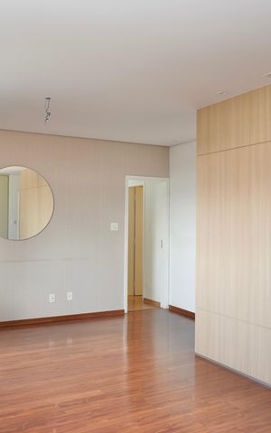 Apartamento à venda com 120m², 4 quartos e 1 vaga Apartamento à venda com 120m², 4 quartos e 1 vagaSala