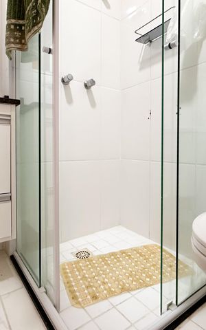 Apartamento à venda com 54m², 2 quartos e 2 vagasBanheiro Social