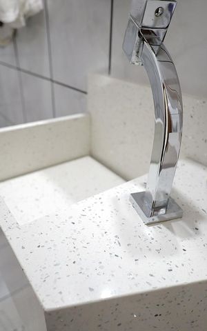 Casa à venda com 200m², 3 quartos e 2 vagasBanheiro 1