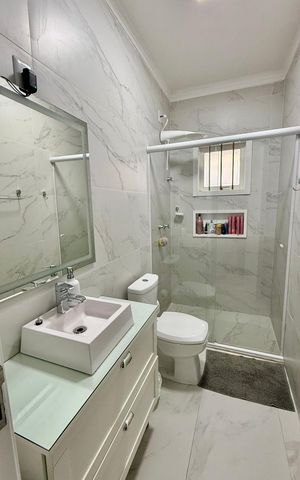 Casa à venda com 82m², 3 quartos e 3 vagas Casa à venda com 82m², 3 quartos e 3 vagasBanheiro 2