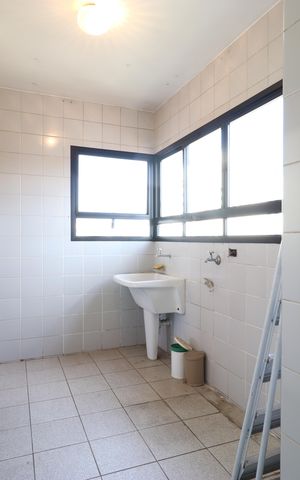 Apartamento à venda com 171m², 4 quartos e 4 vagasÁrea e banheiro de Serviço 