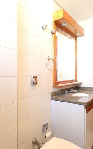 Apartamento à venda com 171m², 4 quartos e 4 vagasBanheiro Social