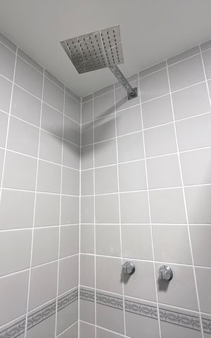 Apartamento à venda com 75m², 2 quartos e 1 vaga Apartamento à venda com 75m², 2 quartos e 1 vagaBanheiro Social