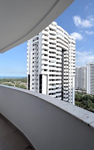 Apartamento à venda com 75m², 2 quartos e 1 vaga Apartamento à venda com 75m², 2 quartos e 1 vagaVaranda