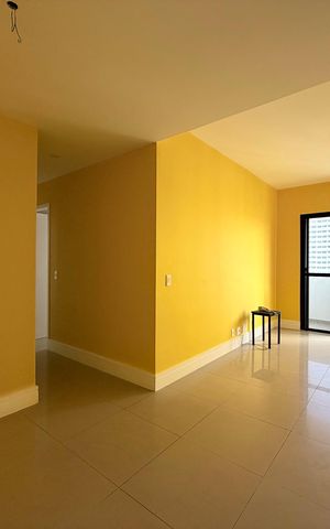 Apartamento à venda com 75m², 2 quartos e 1 vaga Apartamento à venda com 75m², 2 quartos e 1 vagaSala