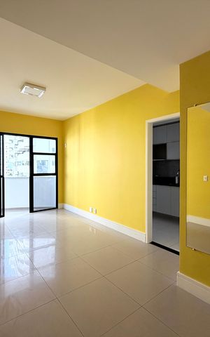 Apartamento à venda com 75m², 2 quartos e 1 vaga Apartamento à venda com 75m², 2 quartos e 1 vagaSala