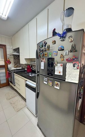 Apartamento à venda com 84m², 3 quartos e 2 vagas Apartamento à venda com 84m², 3 quartos e 2 vagasCozinha