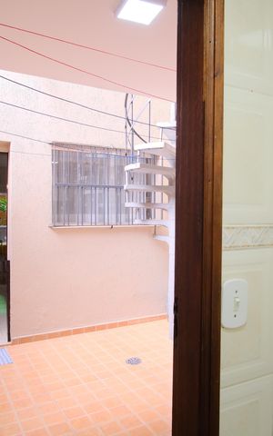Casa à venda com 216m², 3 quartos e 1 vagaBanheiro de serviço