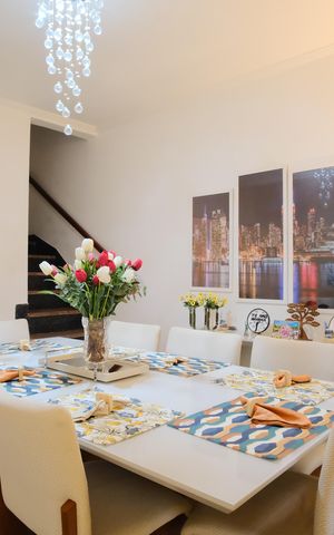 Casa à venda com 216m², 3 quartos e 1 vagaSala de Jantar